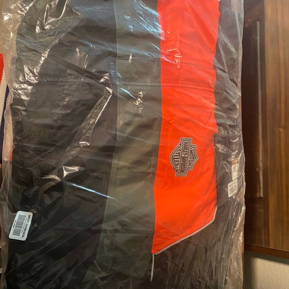 Harley Davidson Rain Suit, New with tags! - Picture 10 of 10